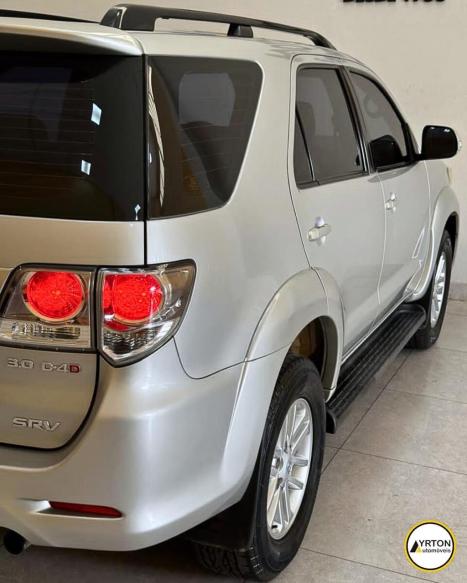 TOYOTA Hilux SW4 3.0 16V 4P SRV 4X4 TURBO DIESEL AUTOM�TICO, Foto 13