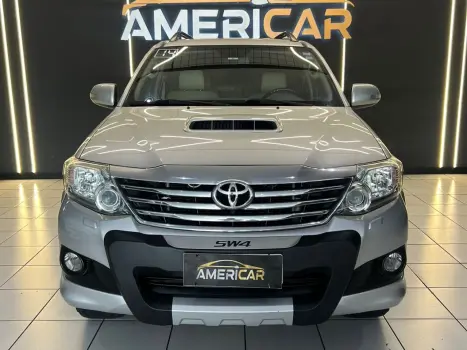 TOYOTA Hilux SW4 3.0 16V 4P SRV 4X4 7 LUGARES TURBO DIESEL AUTOM�TICO, Foto 2