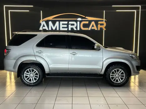 TOYOTA Hilux SW4 3.0 16V 4P SRV 4X4 7 LUGARES TURBO DIESEL AUTOM�TICO, Foto 5