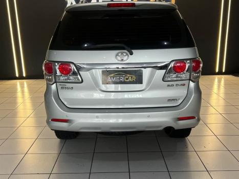 TOYOTA Hilux SW4 3.0 16V 4P SRV 4X4 7 LUGARES TURBO DIESEL AUTOM�TICO, Foto 7