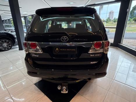 TOYOTA Hilux SW4 3.0 16V 4P SRV 4X4 TURBO DIESEL AUTOM�TICO, Foto 5
