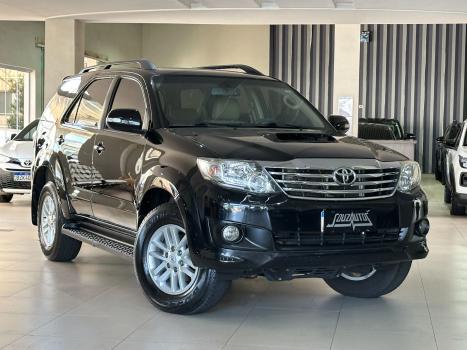 TOYOTA Hilux SW4 3.0 16V 4P SRV 4X4 7 LUGARES TURBO DIESEL AUTOM�TICO, Foto 3