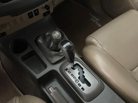 TOYOTA Hilux SW4 3.0 16V 4P SRV 4X4 7 LUGARES TURBO DIESEL AUTOM�TICO, Foto 11