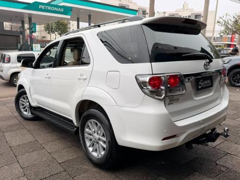 TOYOTA Hilux SW4 3.0 16V 4P 4X4 SRV TURBO DIESEL, Foto 5