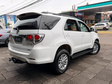 TOYOTA Hilux SW4 3.0 16V 4P 4X4 SRV TURBO DIESEL, Foto 6