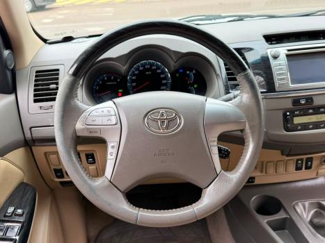 TOYOTA Hilux SW4 3.0 16V 4P 4X4 SRV TURBO DIESEL, Foto 7