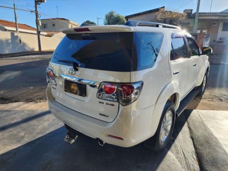 TOYOTA Hilux SW4 3.0 16V 4P SRV 4X4 TURBO DIESEL AUTOM�TICO, Foto 6