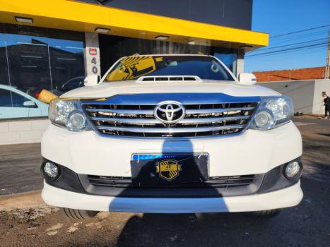 TOYOTA Hilux SW4 3.0 16V 4P SRV 4X4 TURBO DIESEL AUTOM�TICO, Foto 9