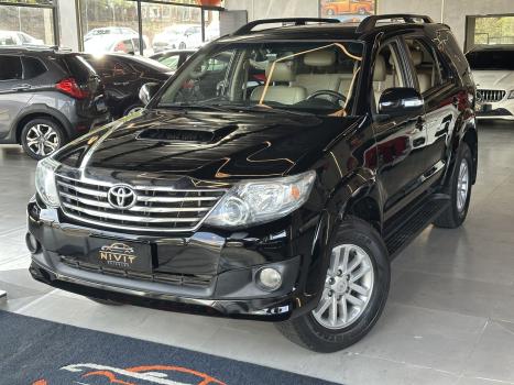 TOYOTA Hilux SW4 3.0 V6 12V 4P SRV 4X4 TURBO DIESEL AUTOM�TICO, Foto 5