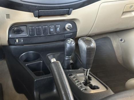 TOYOTA Hilux SW4 3.0 V6 12V 4P SRV 4X4 TURBO DIESEL AUTOM�TICO, Foto 15