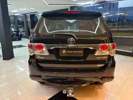 TOYOTA Hilux SW4 3.0 16V 4P SRV 4X4 TURBO DIESEL AUTOM�TICO, Foto 6
