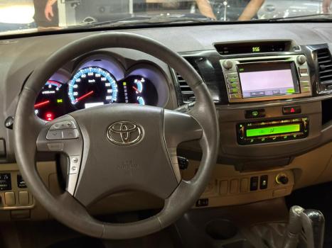 TOYOTA Hilux SW4 3.0 16V 4P SRV 4X4 TURBO DIESEL AUTOM�TICO, Foto 10