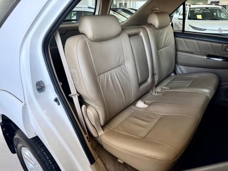 TOYOTA Hilux SW4 3.0 16V 4P SRV 4X4 TURBO DIESEL AUTOM�TICO, Foto 9
