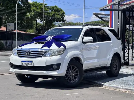 TOYOTA Hilux SW4 3.0 V6 12V 4P SRV TURBO DIESEL AUTOMÁTICO, Foto 1