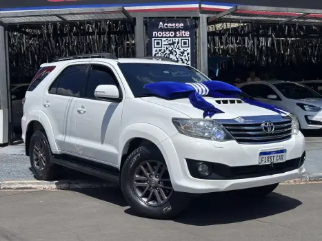 TOYOTA Hilux SW4 3.0 V6 12V 4P SRV TURBO DIESEL AUTOMÁTICO, Foto 12