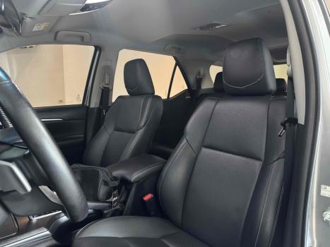 TOYOTA Hilux SW4 , Foto 7