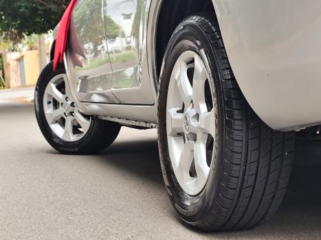 TOYOTA RAV 4 2.4 16V 4P AUTOM�TICO, Foto 5