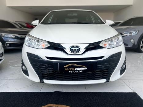 TOYOTA Yaris Hatch 1.3 16V 4P FLEX XL, Foto 2