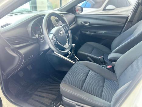TOYOTA Yaris Hatch 1.3 16V 4P FLEX XL, Foto 8