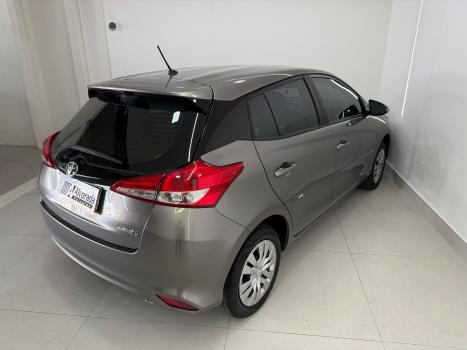 TOYOTA Yaris Hatch 1.3 16V 4P FLEX XL MULTIDRIVE AUTOMTICO CVT, Foto 11