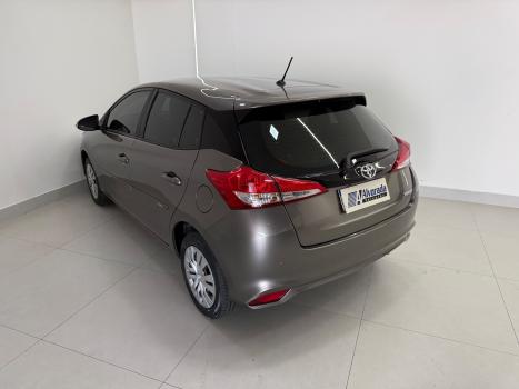 TOYOTA Yaris Hatch 1.3 16V 4P FLEX XL MULTIDRIVE AUTOMTICO CVT, Foto 12