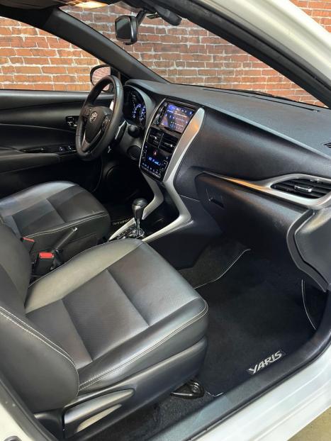 TOYOTA Yaris Hatch 1.5 16V 4P FLEX XLS CONNECT MULTIDRIVE AUTOMTICO CVT, Foto 7