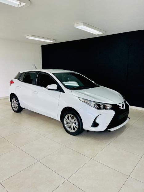 TOYOTA Yaris Hatch 1.5 16V 4P FLEX XS MULTIDRIVE AUTOMTICO CVT, Foto 8