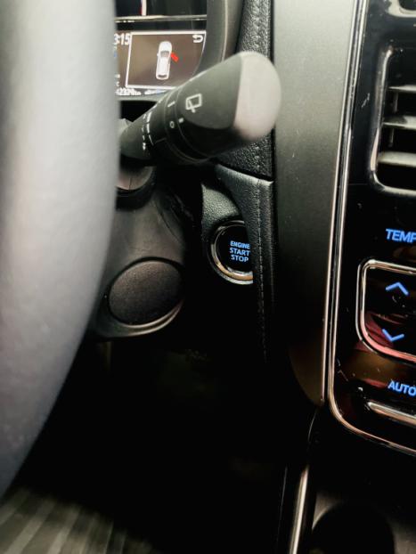 TOYOTA Yaris Hatch 1.5 16V 4P FLEX XS MULTIDRIVE AUTOMTICO CVT, Foto 10