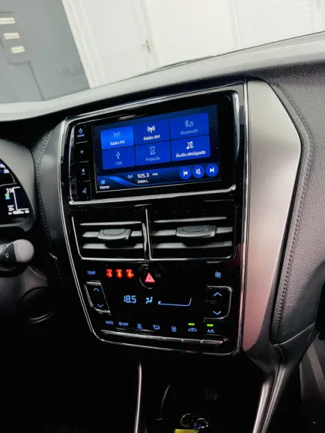 TOYOTA Yaris Hatch 1.5 16V 4P FLEX XS MULTIDRIVE AUTOMTICO CVT, Foto 14