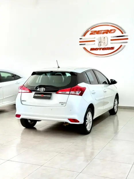 TOYOTA Yaris Hatch 1.3 16V 4P FLEX XL MULTIDRIVE AUTOMTICO CVT, Foto 10