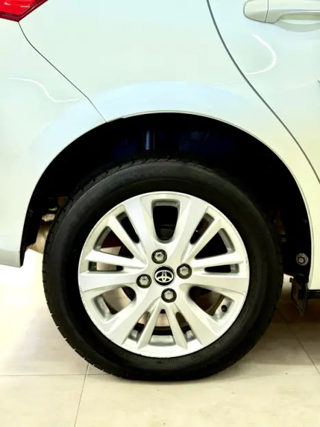 TOYOTA Yaris Hatch 1.3 16V 4P FLEX XL MULTIDRIVE AUTOMTICO CVT, Foto 11