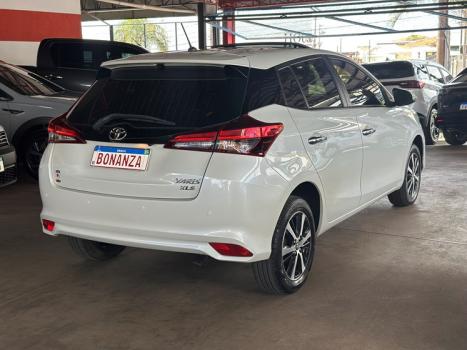 TOYOTA Yaris Hatch 1.5 16V 4P FLEX XLS CONNECT MULTIDRIVE AUTOMTICO CVT, Foto 4