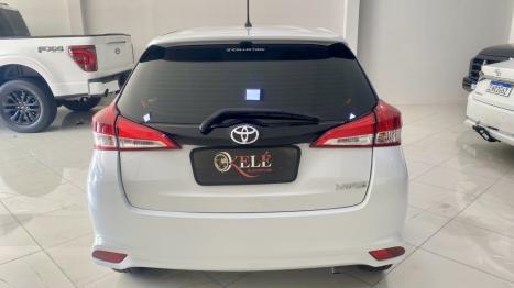 TOYOTA Yaris Hatch 1.5 16V 4P FLEX XL MULTIDRIVE AUTOMTICO CVT, Foto 5