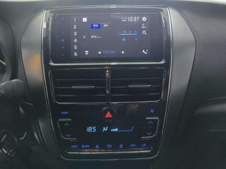 TOYOTA Yaris Hatch 1.5 16V 4P FLEX S MULTDRIVE AUTOMTICO, Foto 8