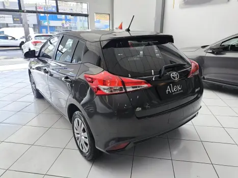 TOYOTA Yaris Hatch 1.5 16V 4P FLEX S MULTDRIVE AUTOMTICO, Foto 19