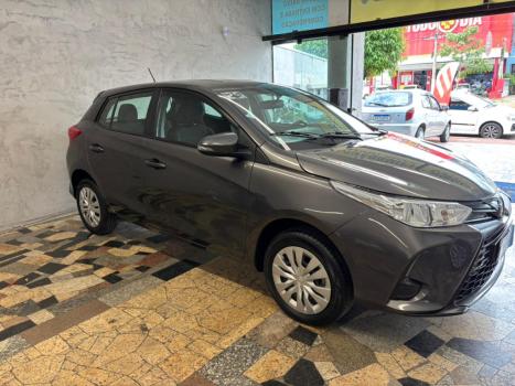 TOYOTA Yaris Hatch 1.5 16V 4P FLEX XL MULTIDRIVE AUTOMTICO CVT, Foto 2