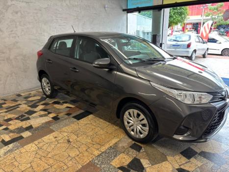 TOYOTA Yaris Hatch 1.5 16V 4P FLEX XL MULTIDRIVE AUTOMTICO CVT, Foto 3