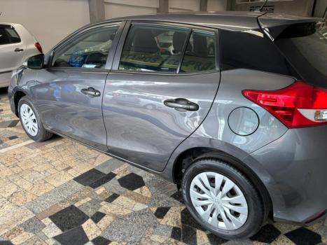 TOYOTA Yaris Hatch 1.5 16V 4P FLEX XL MULTIDRIVE AUTOMTICO CVT, Foto 9