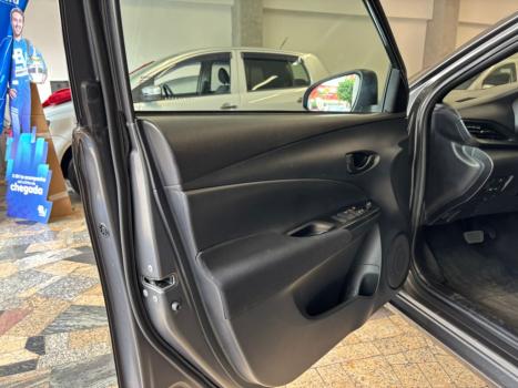 TOYOTA Yaris Hatch 1.5 16V 4P FLEX XL MULTIDRIVE AUTOMTICO CVT, Foto 13