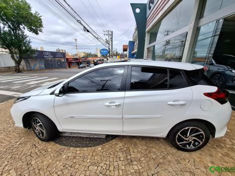 TOYOTA Yaris Hatch 1.5 16V 4P FLEX XLS MULTIDRIVE AUTOM�TICO CVT, Foto 5