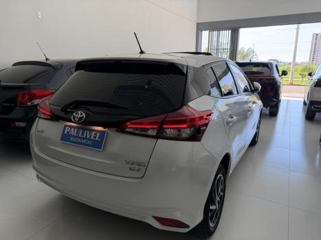 TOYOTA Yaris Hatch 1.5 16V 4P FLEX XLS MULTIDRIVE AUTOM�TICO CVT, Foto 4