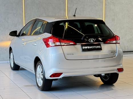 TOYOTA Yaris Hatch 1.3 16V 4P FLEX XL MULTIDRIVE AUTOM�TICO CVT, Foto 10