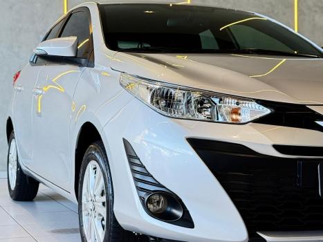 TOYOTA Yaris Hatch 1.3 16V 4P FLEX XL MULTIDRIVE AUTOM�TICO CVT, Foto 12