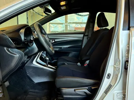 TOYOTA Yaris Hatch 1.3 16V 4P FLEX XL MULTIDRIVE AUTOM�TICO CVT, Foto 15