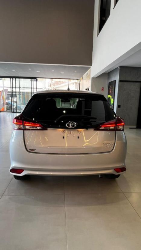 TOYOTA Yaris Hatch 1.5 16V 4P FLEX XLS CONNECT MULTIDRIVE AUTOM�TICO CVT, Foto 2