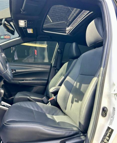 TOYOTA Yaris Hatch 1.5 16V 4P FLEX XLS MULTIDRIVE AUTOM�TICO CVT, Foto 4