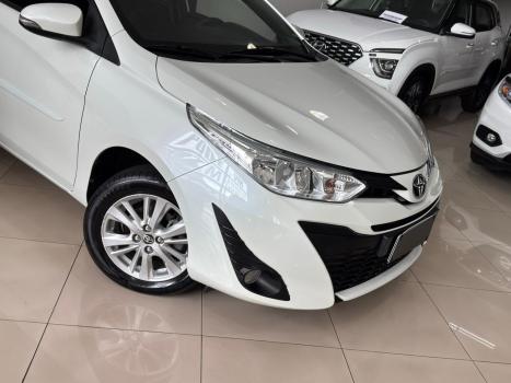 TOYOTA Yaris Hatch 1.3 16V 4P FLEX XL PLUS TECH MULTIDRIVE AUTOM�TICO CVT, Foto 7