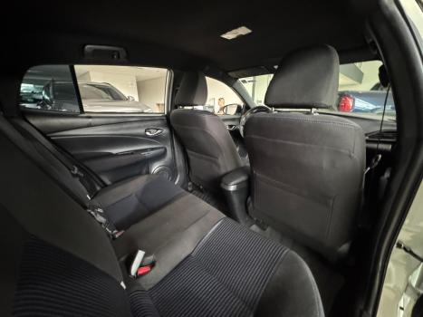 TOYOTA Yaris Hatch 1.3 16V 4P FLEX XL PLUS TECH MULTIDRIVE AUTOM�TICO CVT, Foto 14