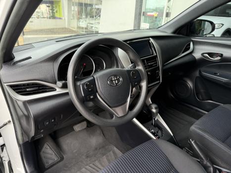 TOYOTA Yaris Hatch 1.5 16V 4P FLEX XL PLUS CONNECT MULTIDRIVE AUTOM�TICO CVT, Foto 6
