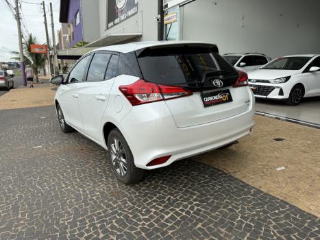 TOYOTA Yaris Hatch 1.5 16V 4P FLEX XL PLUS CONNECT MULTIDRIVE AUTOM�TICO CVT, Foto 14